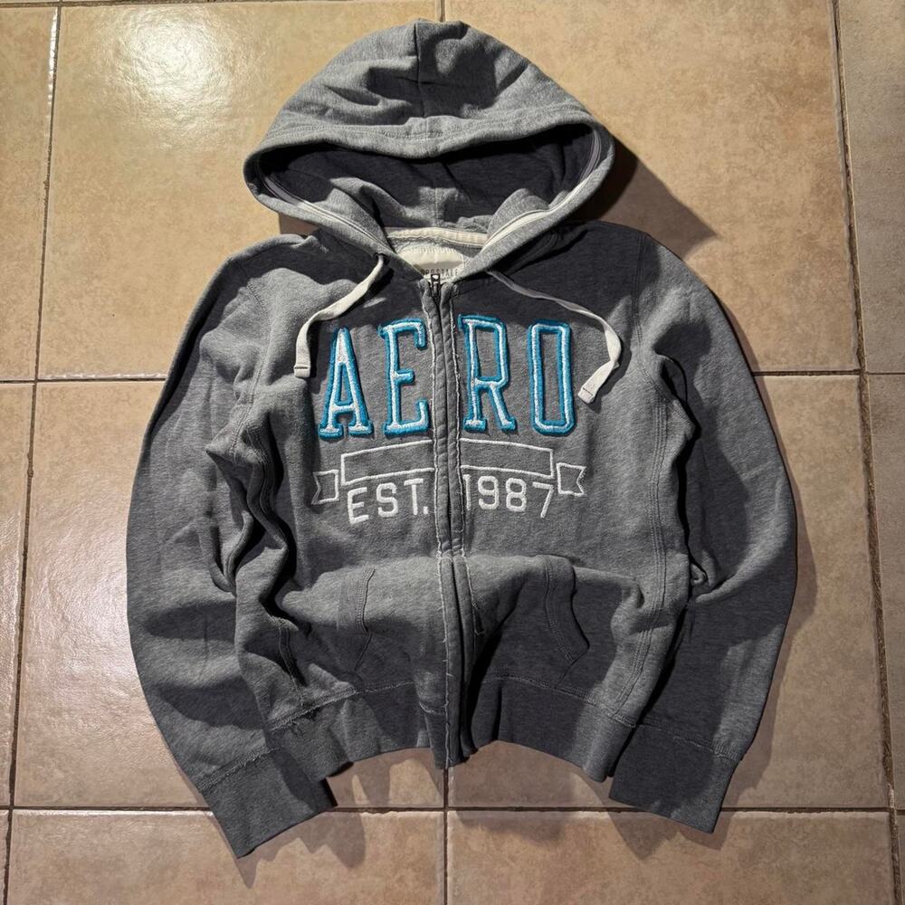 Y2k aeropostale gray zip up sweater size M in Womens